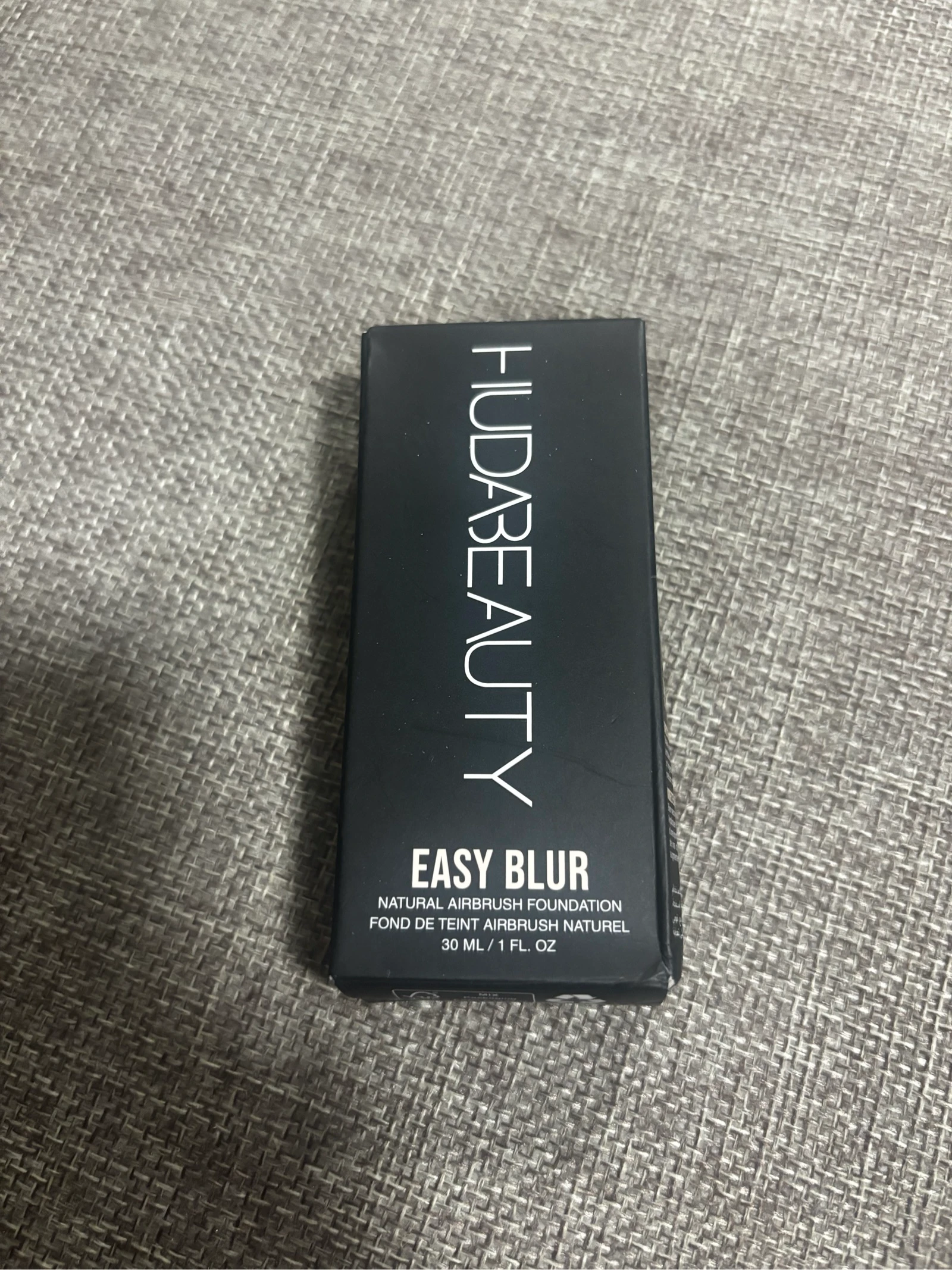 Fond de teint Huda beauty